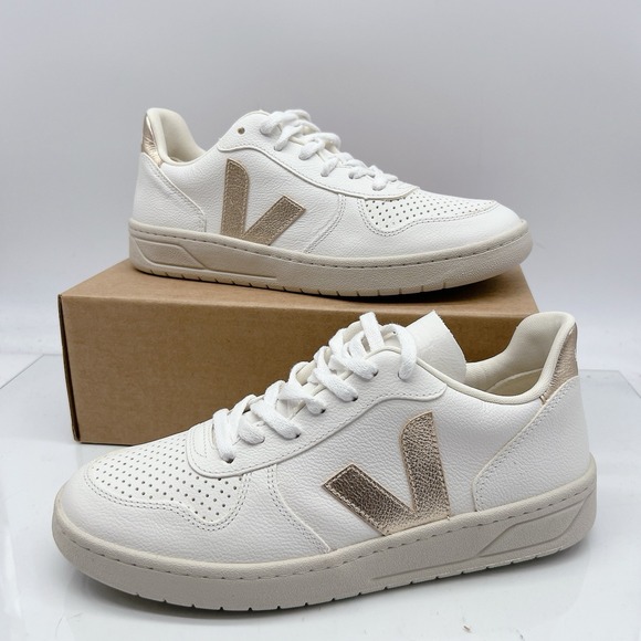 Veja Shoes - Veja V-10 Womens Fashion Sneakers Chromefree White Platine Leather Lace Up US 10
